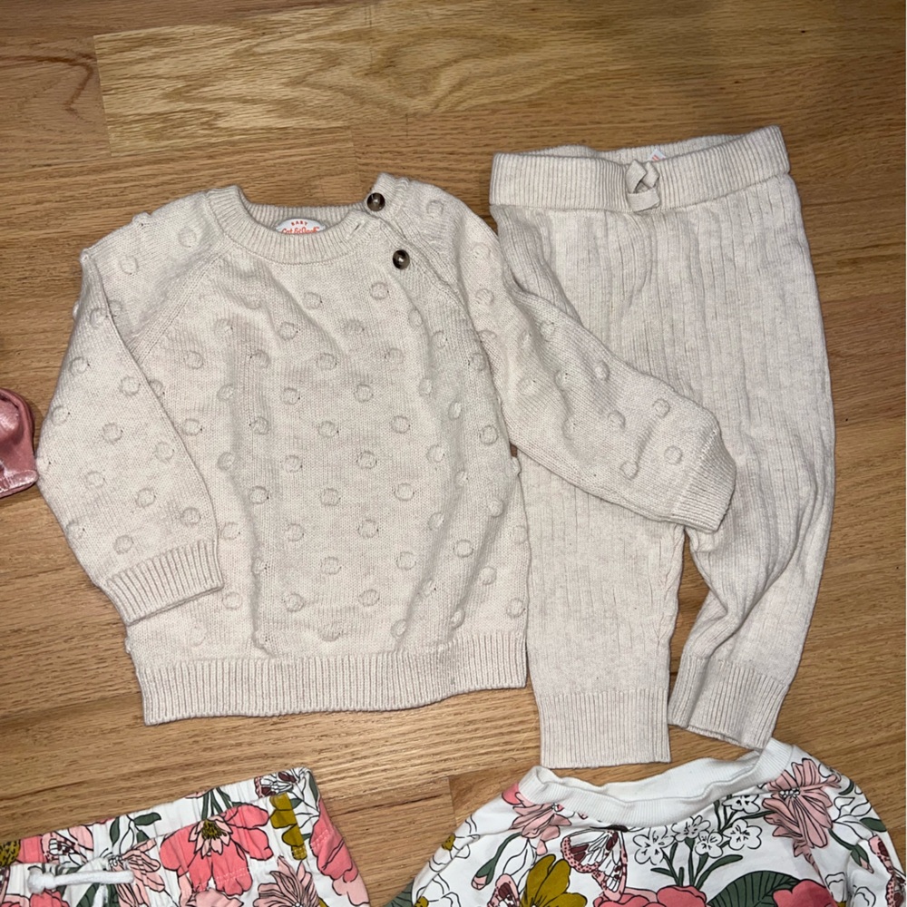 Cat & Jack, Honest Clothing, Carter's clothes - 12 months baby girl - Picture 5 of 13